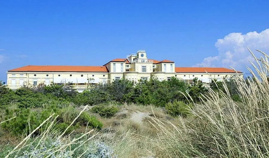 Regina Elena Apartment Calambrone